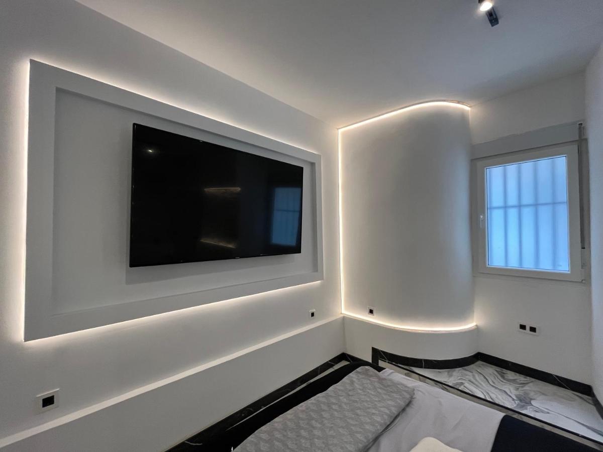 Bs4 Suite Luxury Madrid Centro Exterior photo